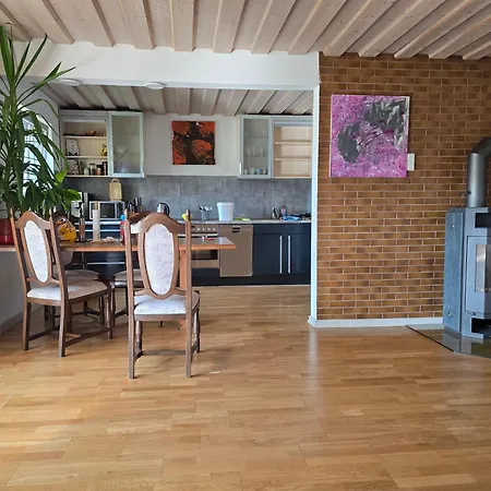 Bright 3-bedroom Apartment