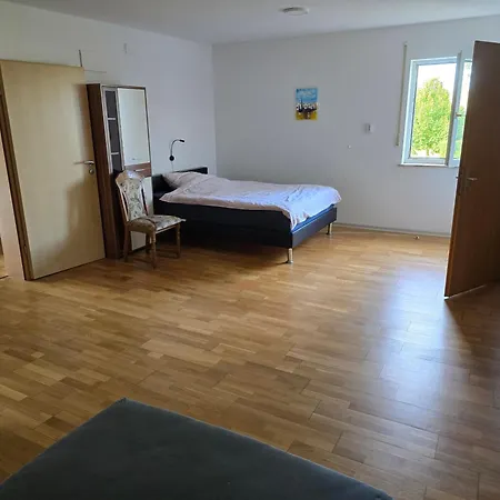 Apartment Bright 3-bedroom *